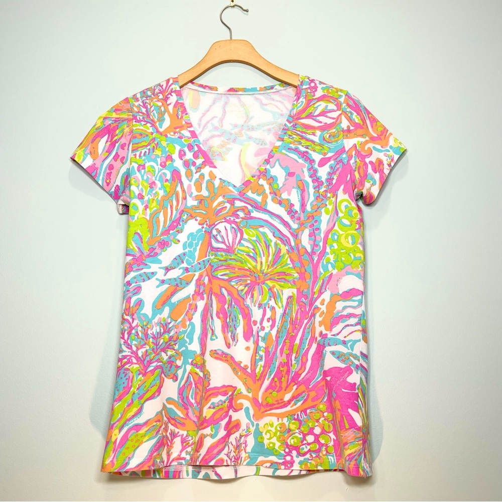 LILLY PULITZER V-Neck T-Shirt Scuba to Cuba Print Pink Orange Blue Size Small